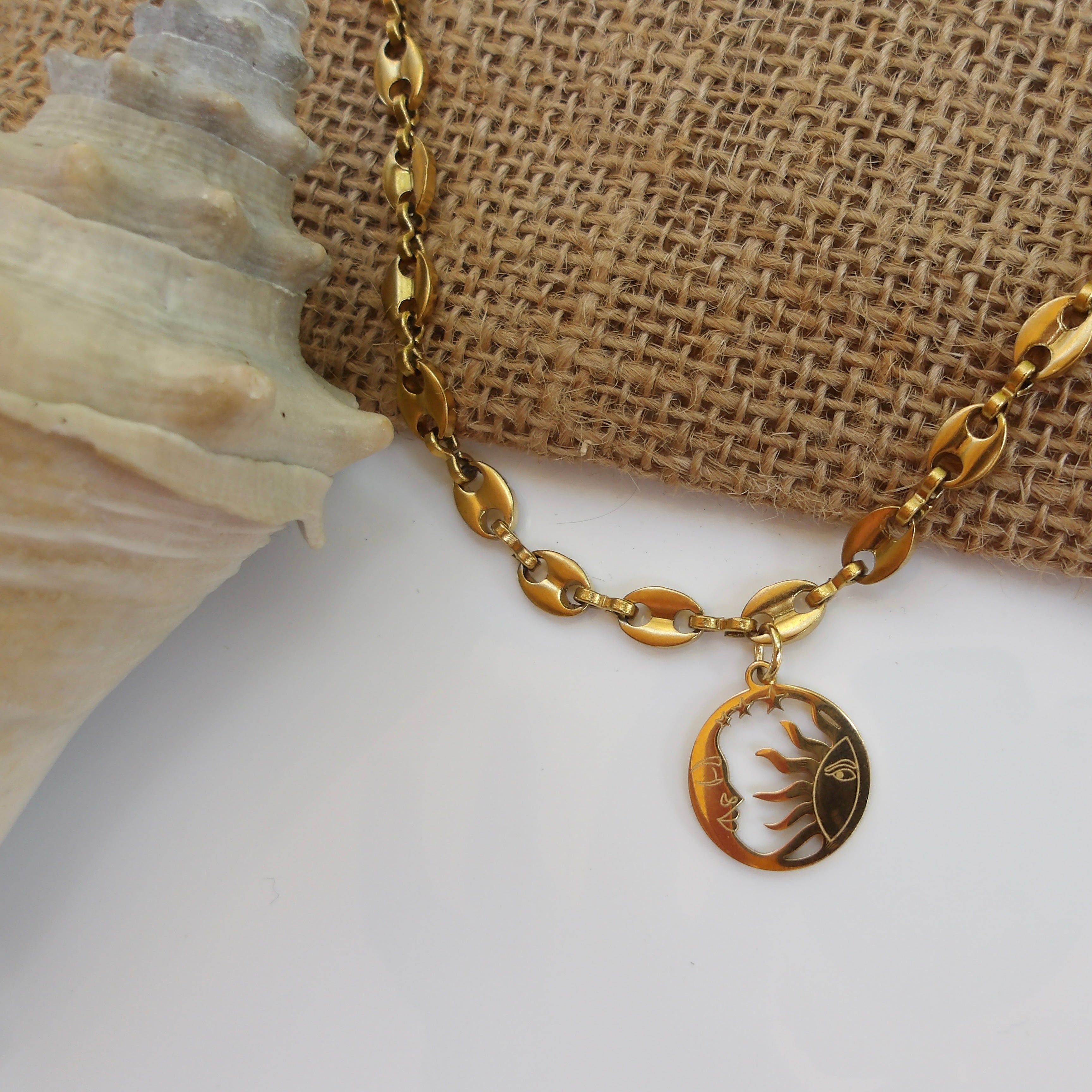 Aura Dorada Necklace